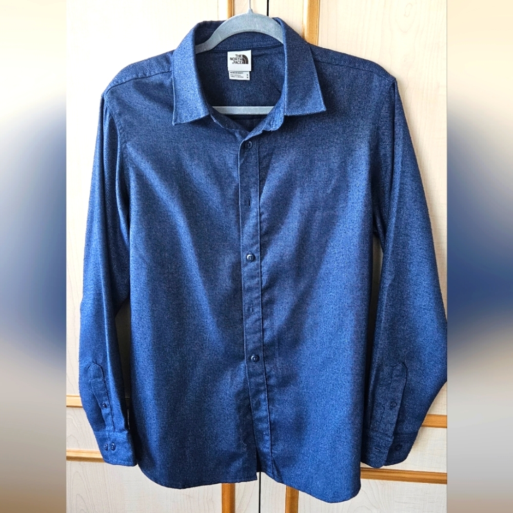 The North Face Longsleeve Button-up